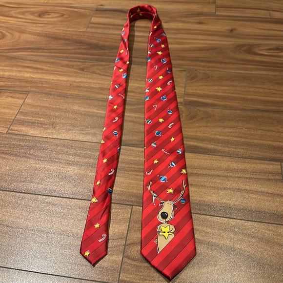 Ornamental Reindeer tie - Picture 2 of 4
